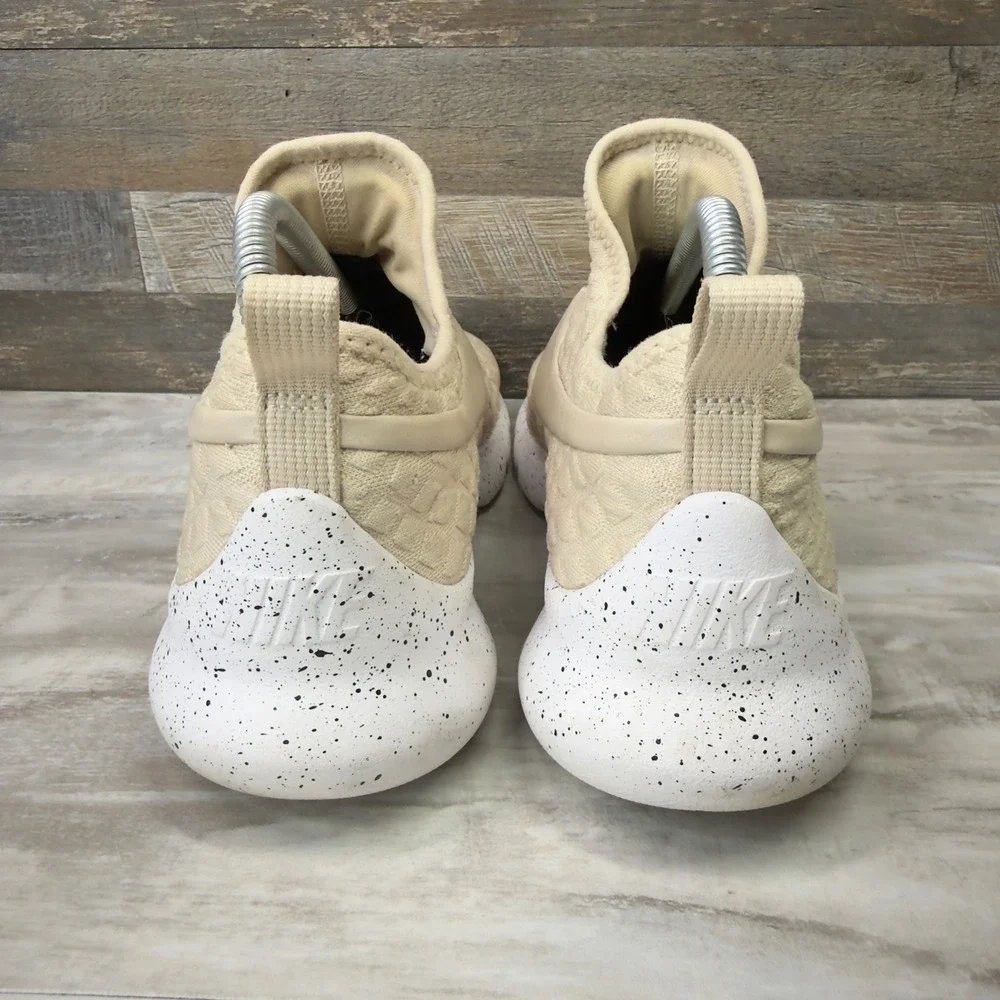 Nike Aptare SE Women's Sz 7.5 Oatmeal Beige Quilted Speckled Sneakers 881189-100